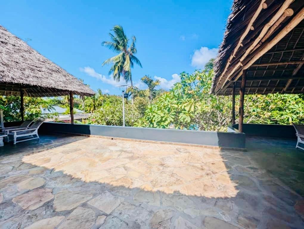 White Nyumba Malindi Exterior foto