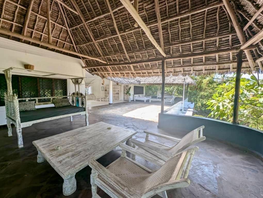 White Nyumba Malindi Exterior foto