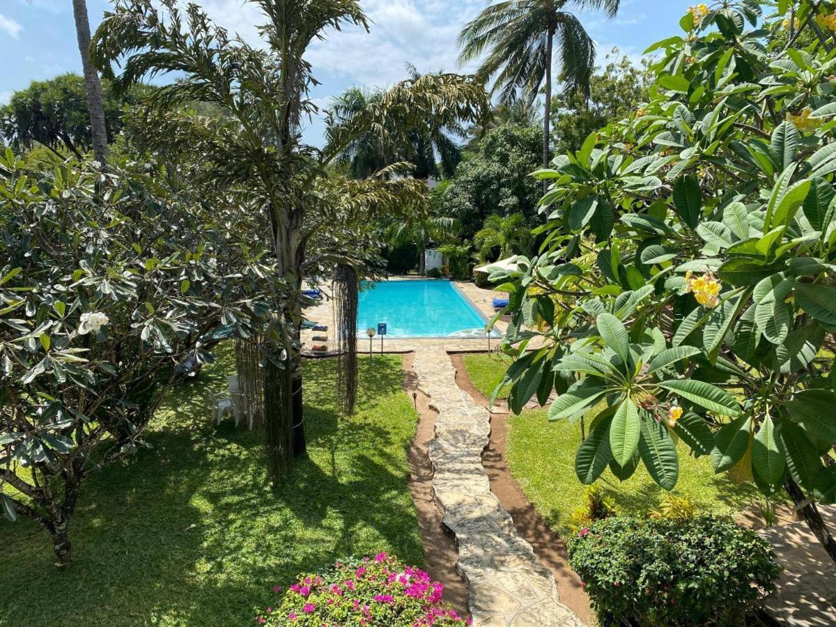 White Nyumba Malindi Exterior foto